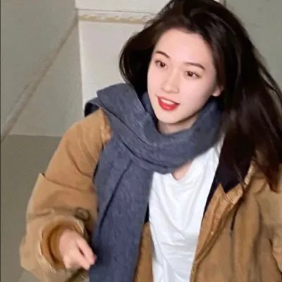 只在那里发光